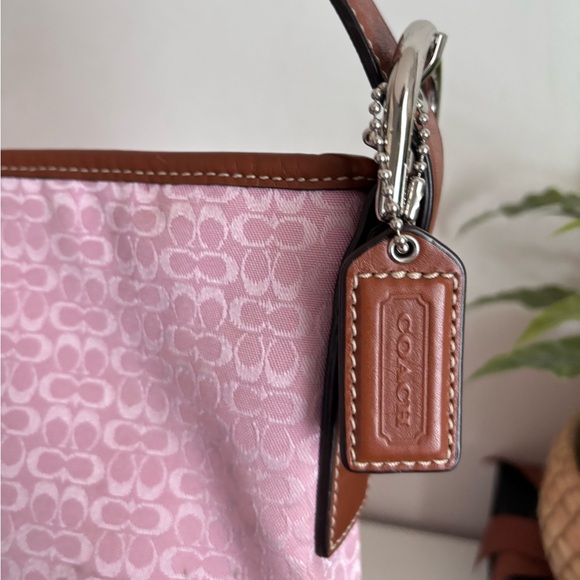 Coach Jacquard pink suede and canvas signature hobo - Picture 7 of 8